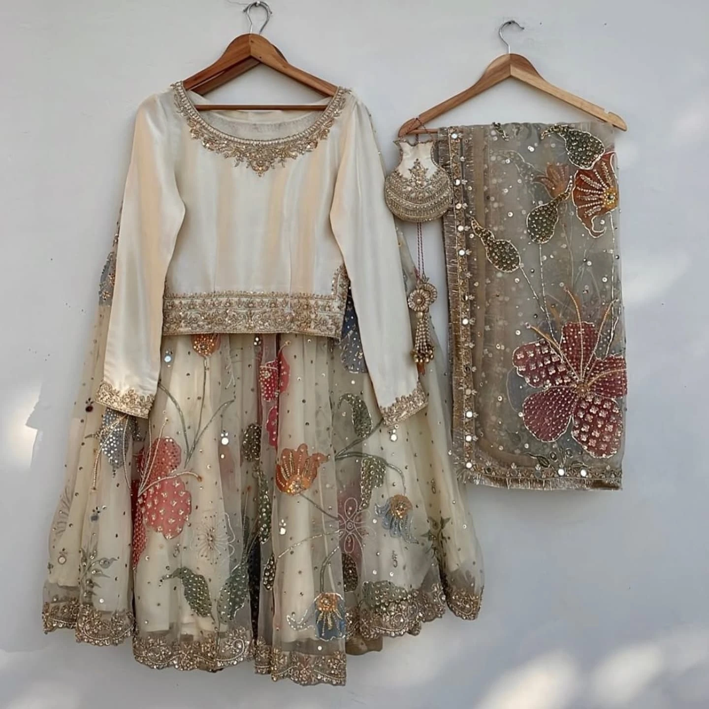 ZAREEN || IVORY LEHANGA CHOLI alternate view