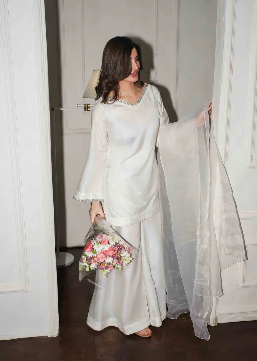 NAZESH || IVORY ELEGANCE