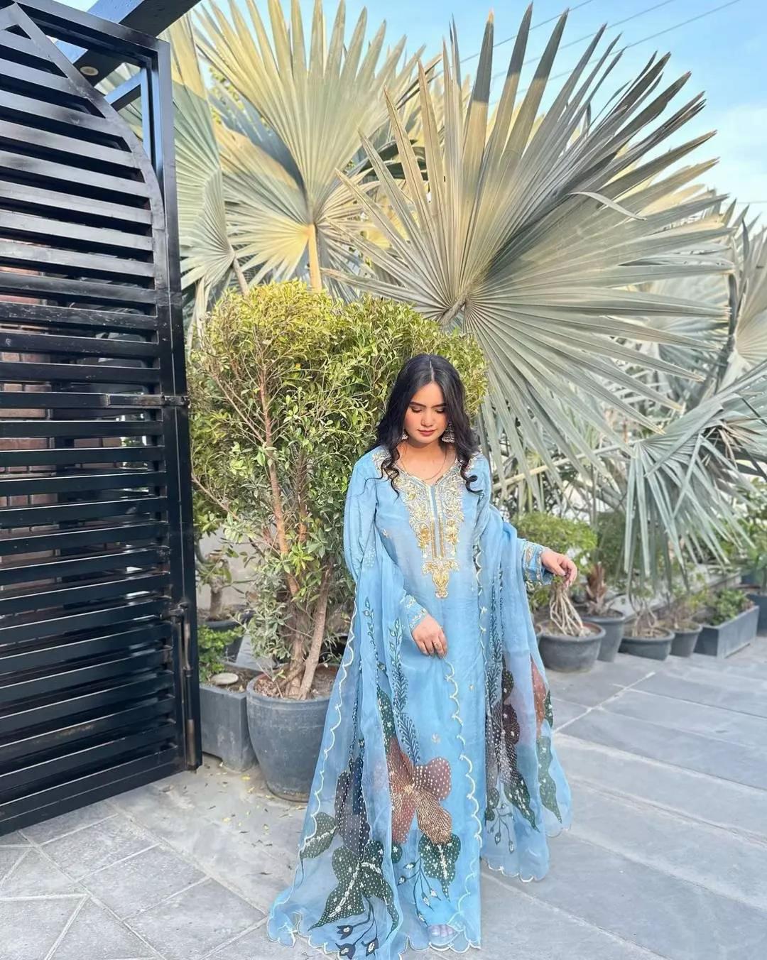 GUL NAZ || ELEGANCE BLUE