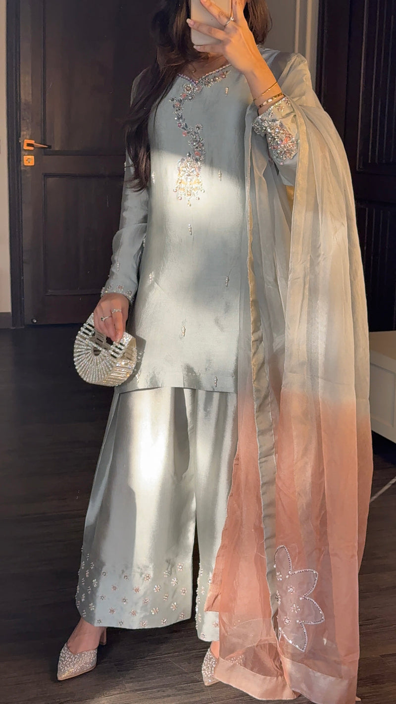 ZAREEN || MINT FARSHI